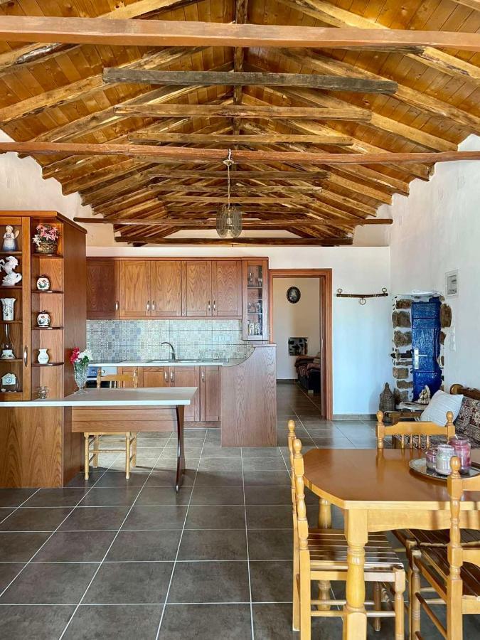 Politeika Traditional House Tirós Dış mekan fotoğraf